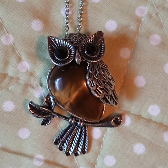 New Tiger Eye Owl Necklace - Picture 4 of 4
